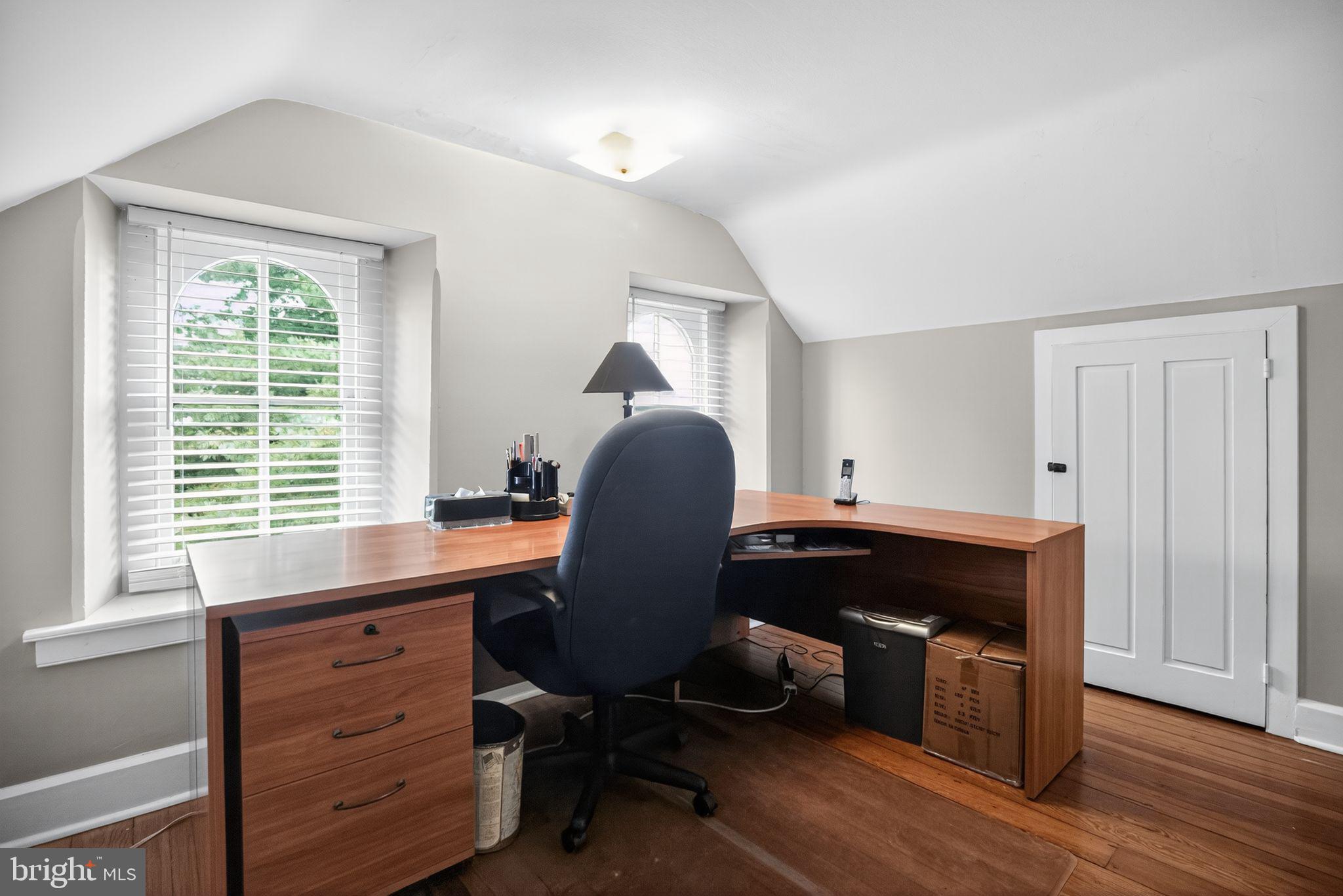 133 MARYWATERSFORD ROAD