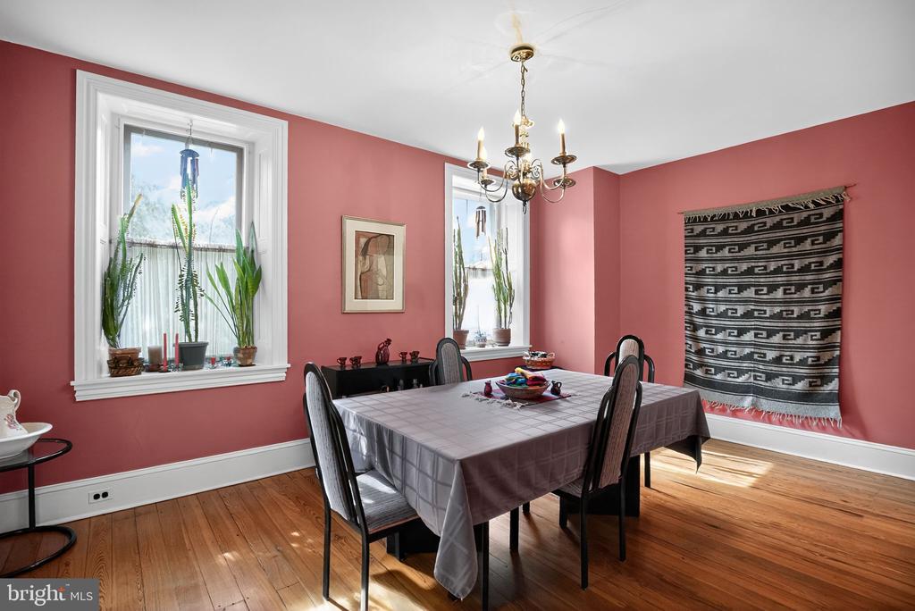 133 MARYWATERSFORD ROAD