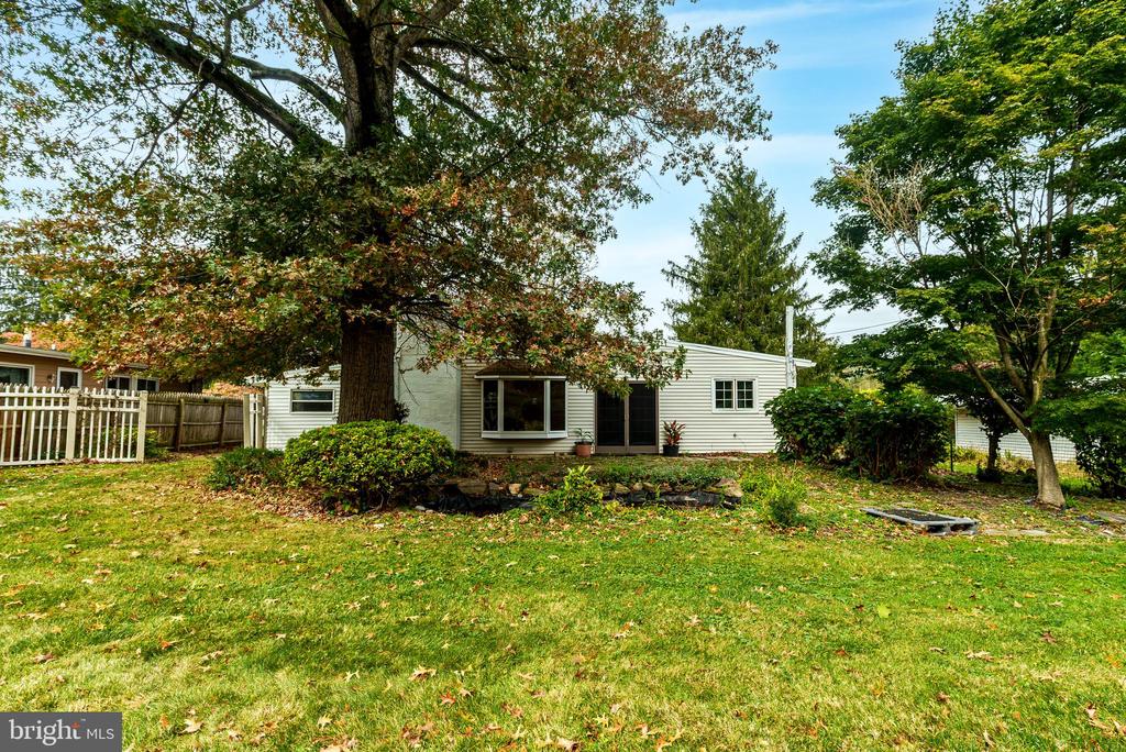 548 PADDOCK ROAD