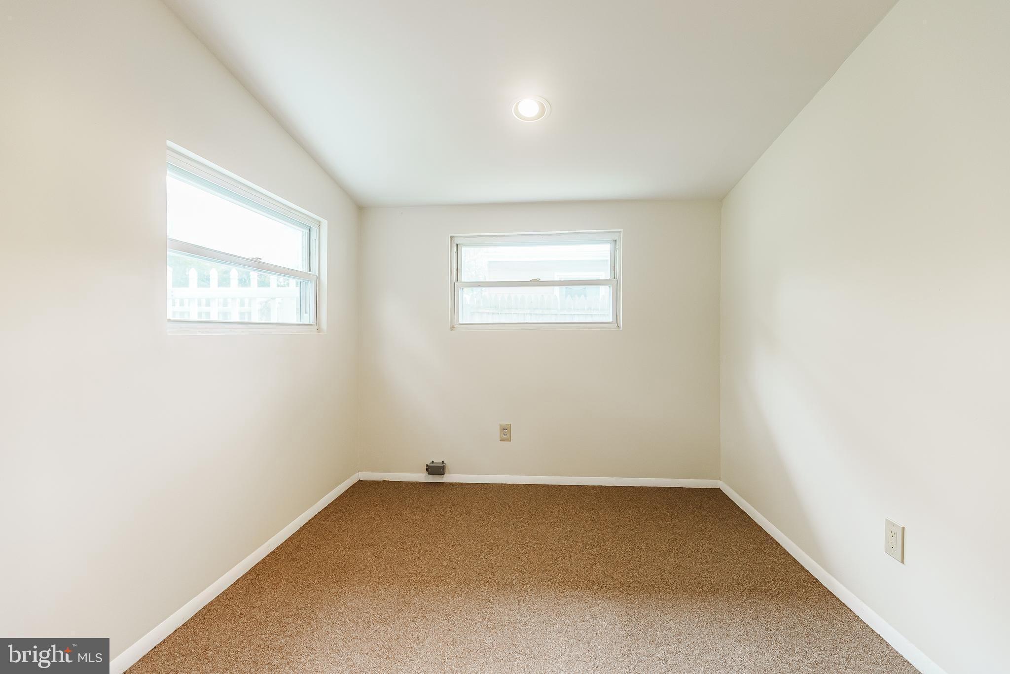 548 PADDOCK ROAD
