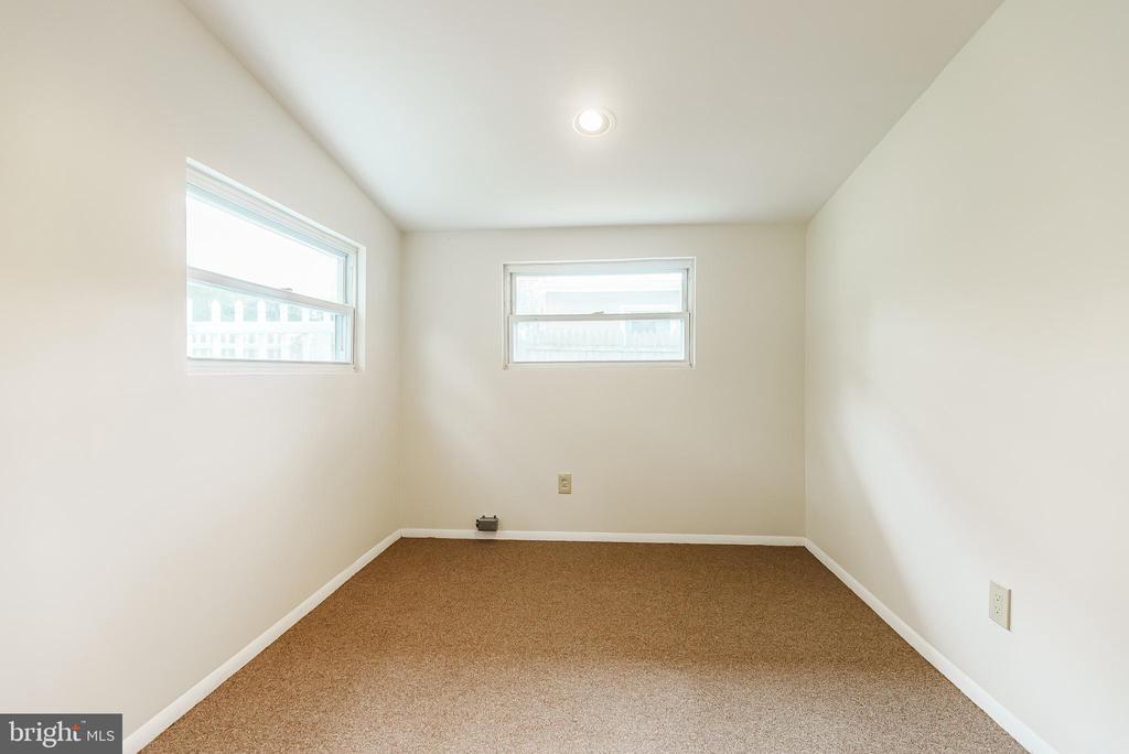 548 PADDOCK ROAD