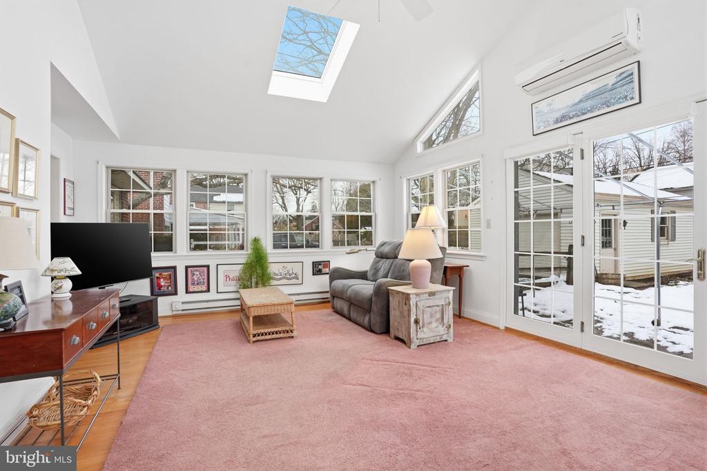 216 HEATHERWOOD ROAD
