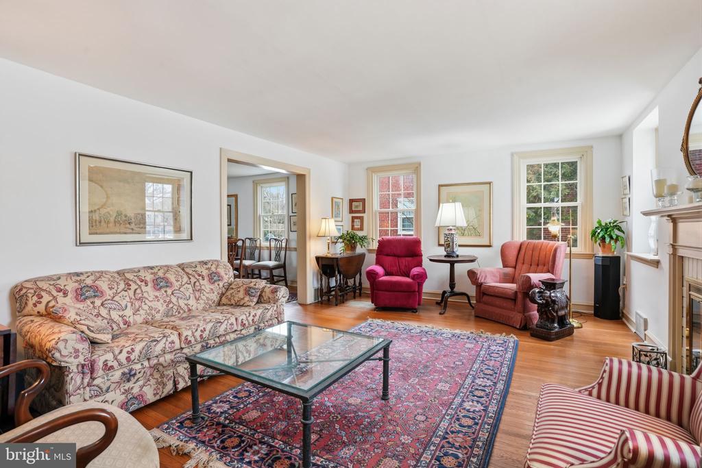 216 HEATHERWOOD ROAD
