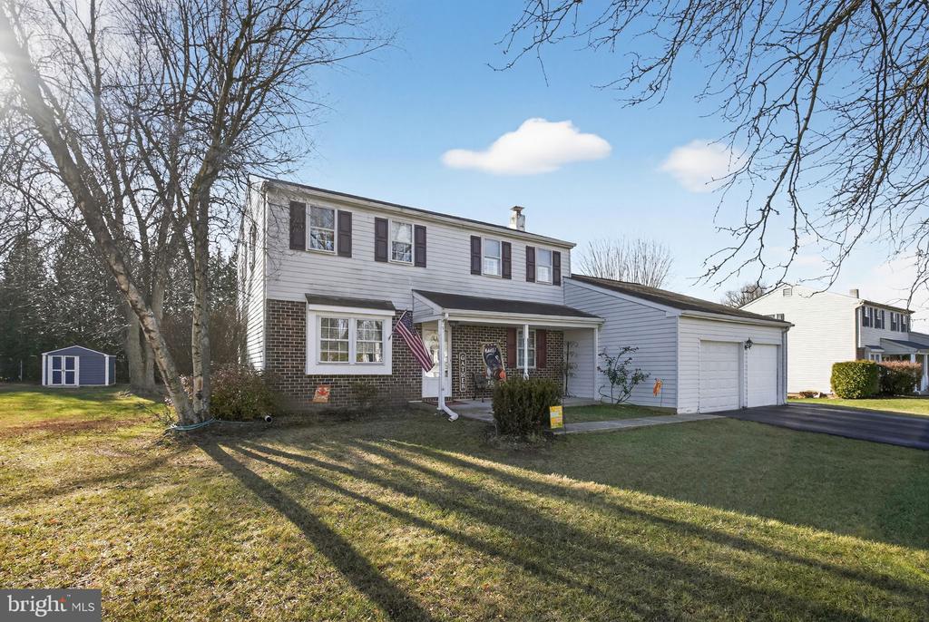 2306 CAROL LANE