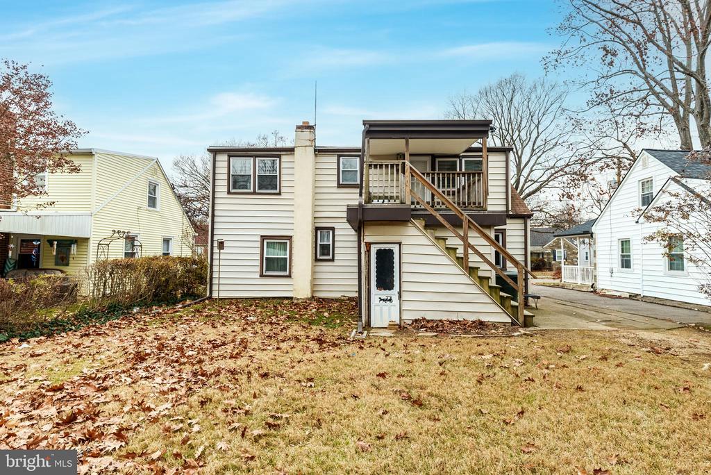 431 CENTRAL AVENUE 2ND FLOOR