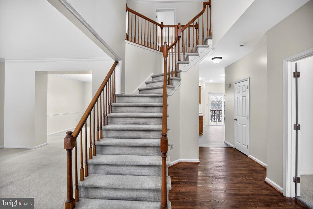 2002 ARCHER COURT