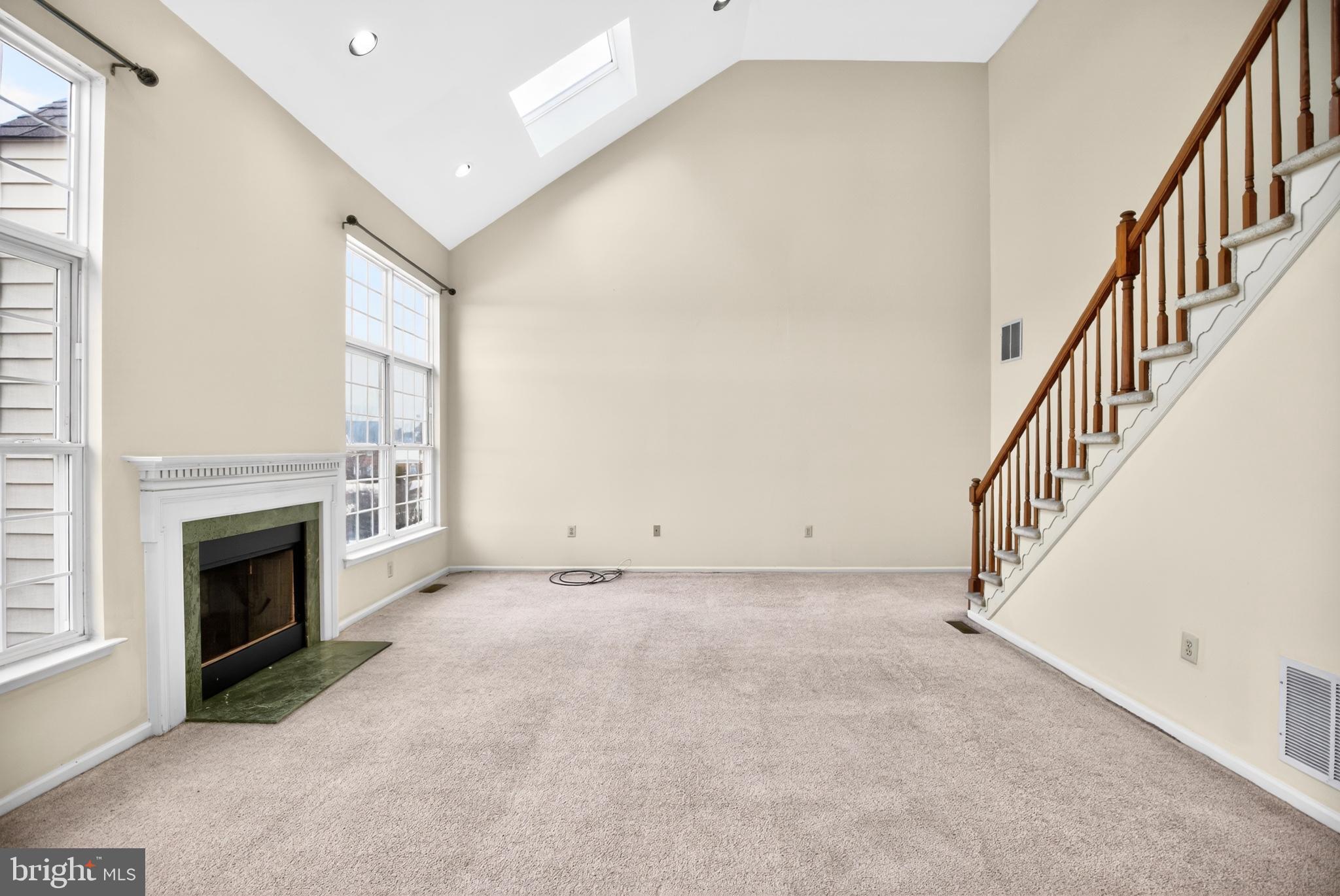 2002 ARCHER COURT