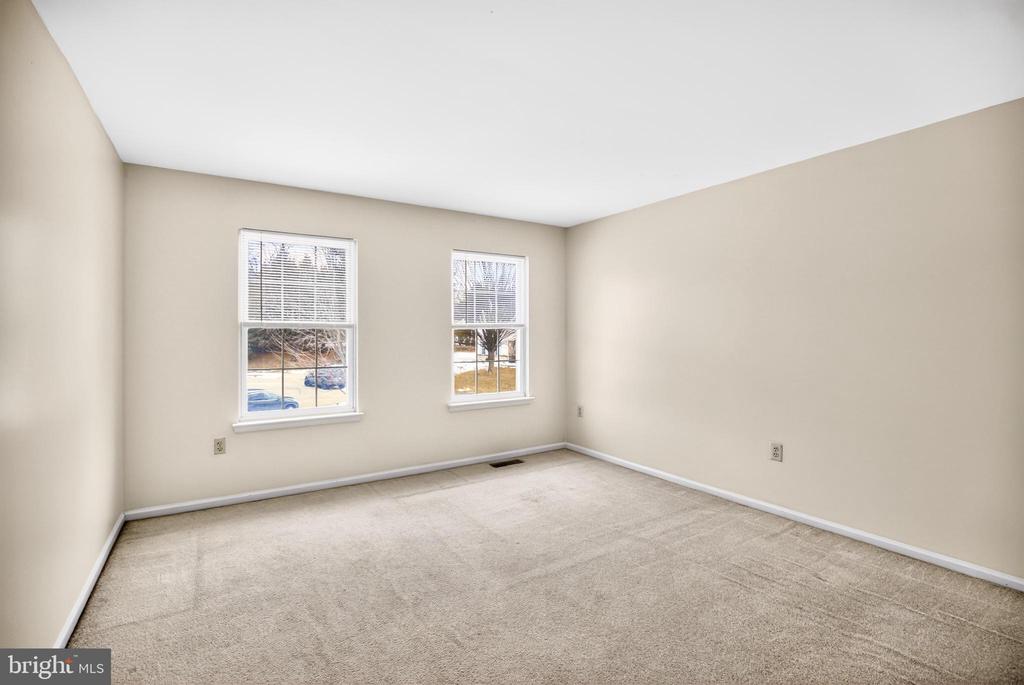 2002 ARCHER COURT