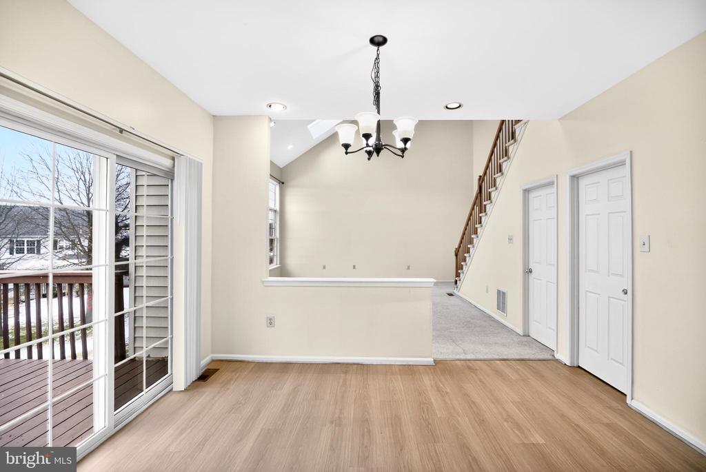 2002 ARCHER COURT