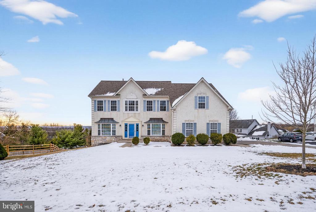 2002 ARCHER COURT