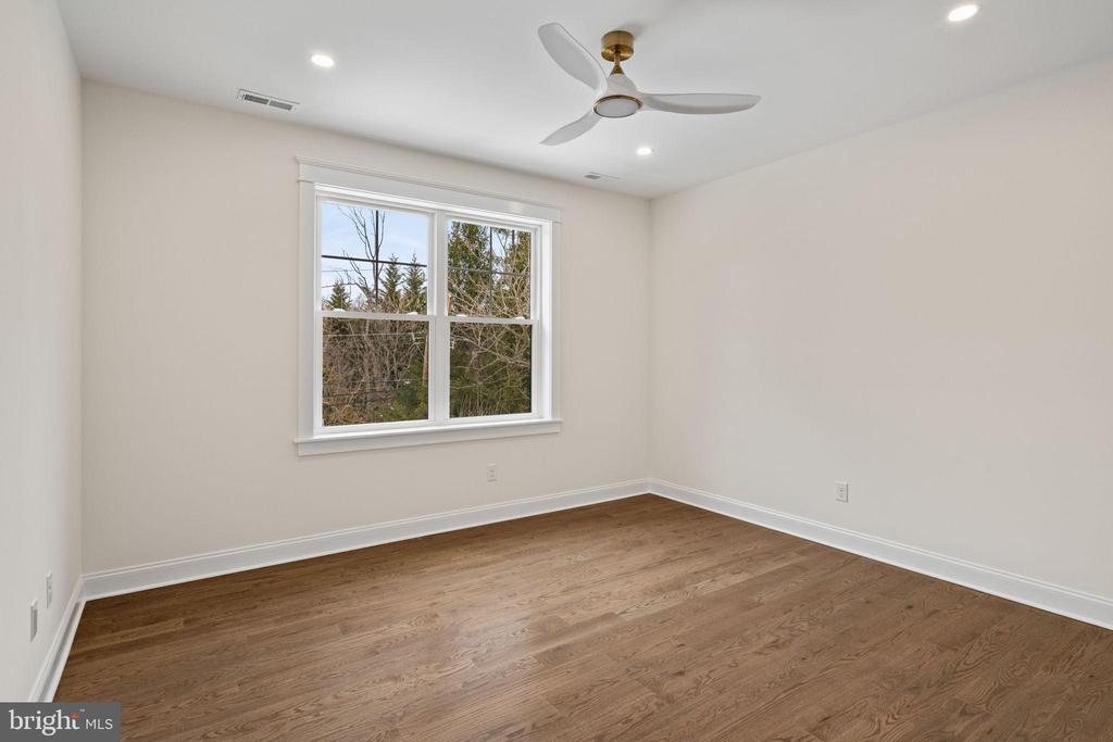 305 GLENWAY ROAD