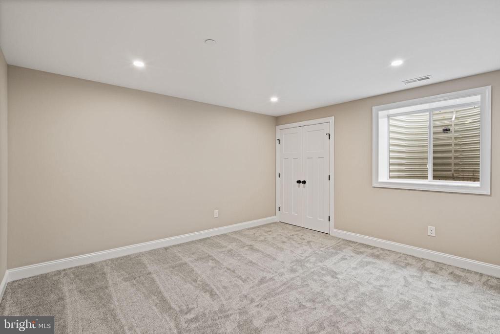 305 GLENWAY ROAD