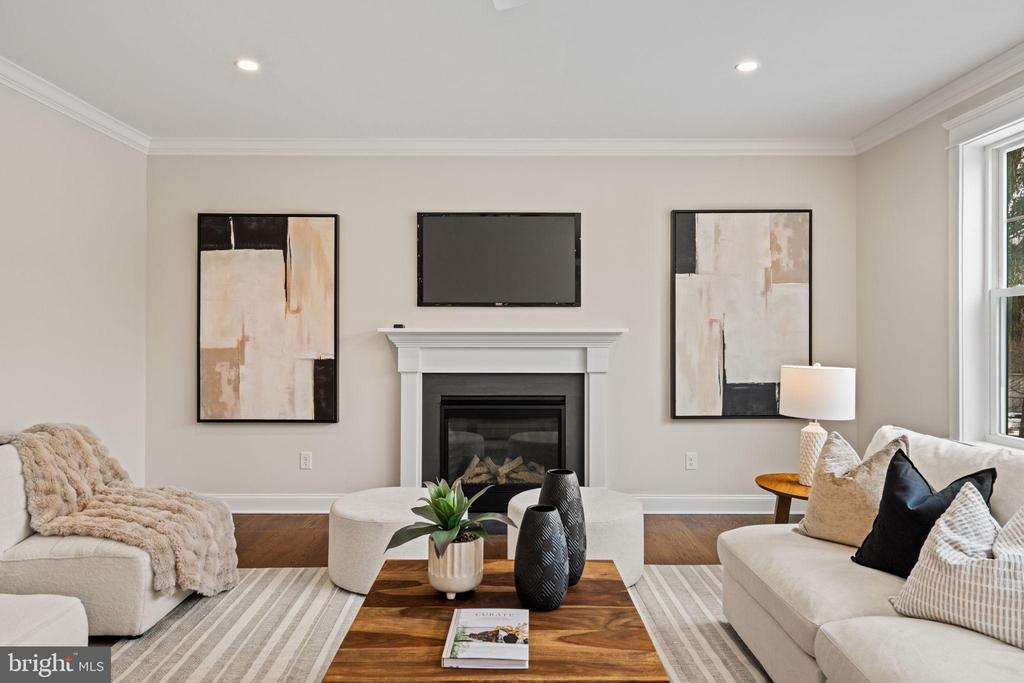 305 GLENWAY ROAD