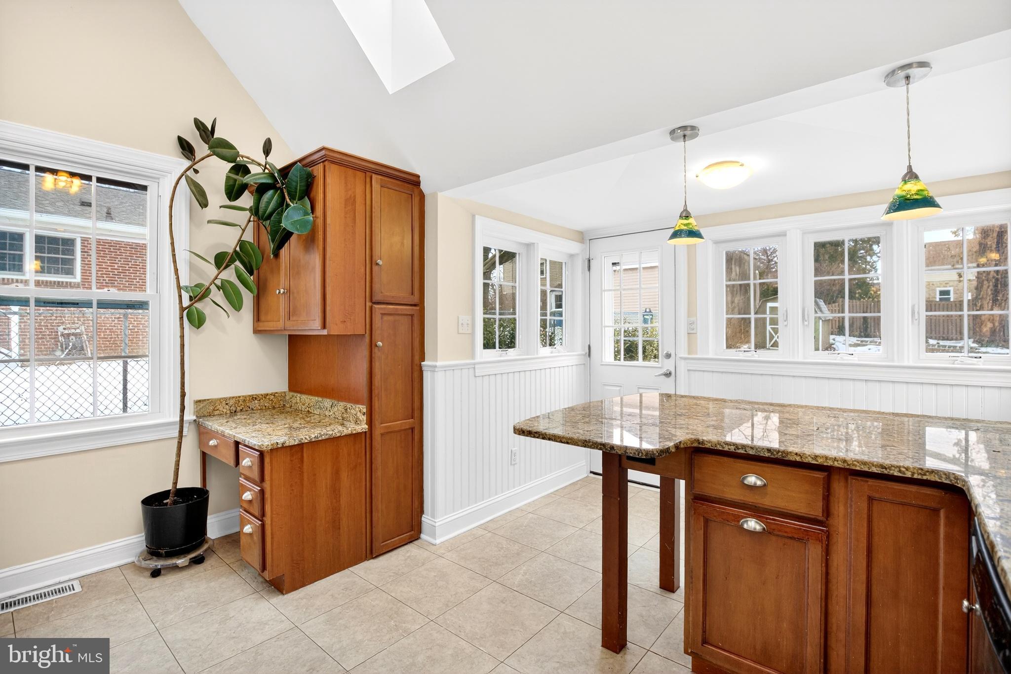 1183 JERICHO ROAD