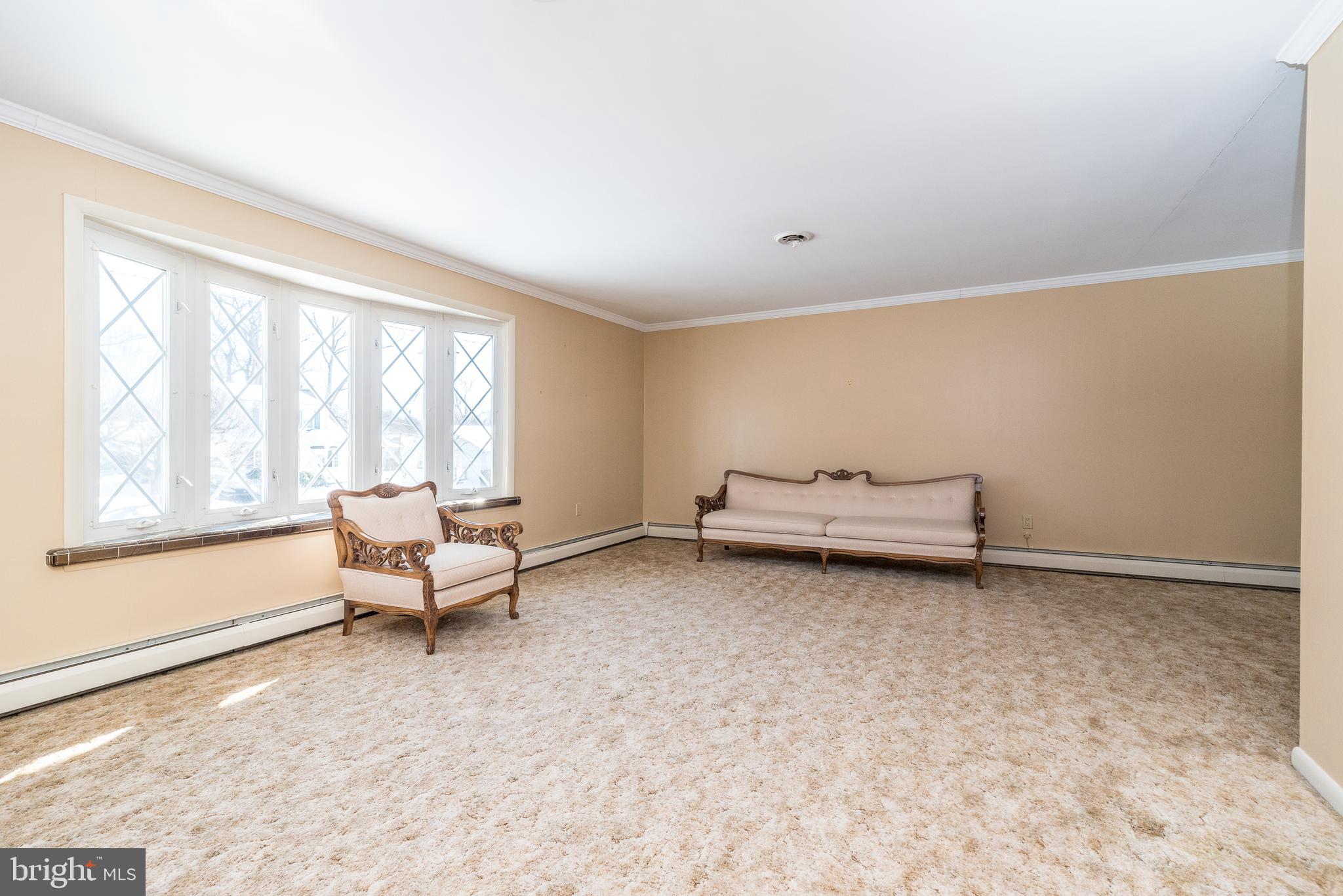 908 G AVENUE