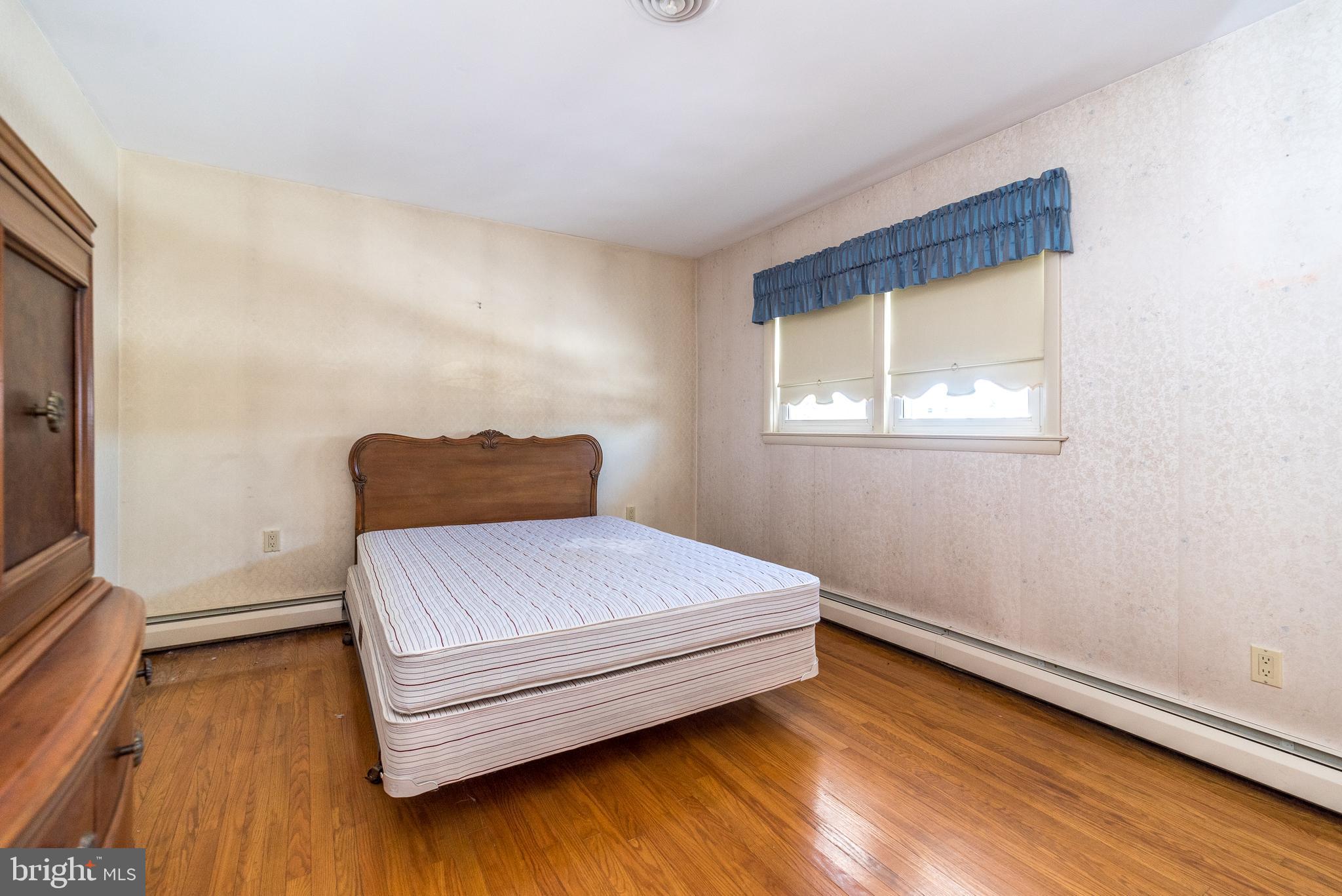 908 G AVENUE