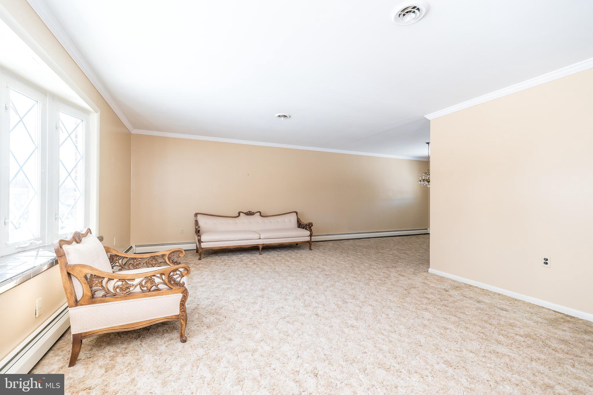 908 G AVENUE