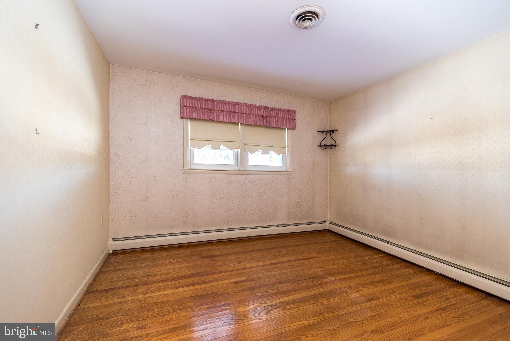 908 G AVENUE