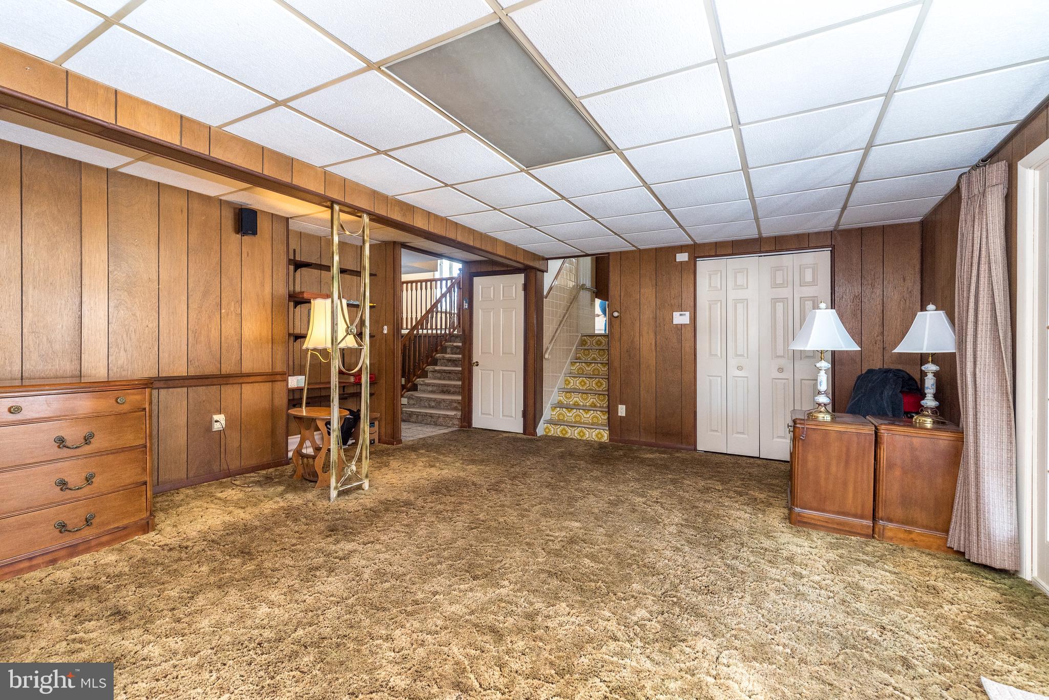908 G AVENUE