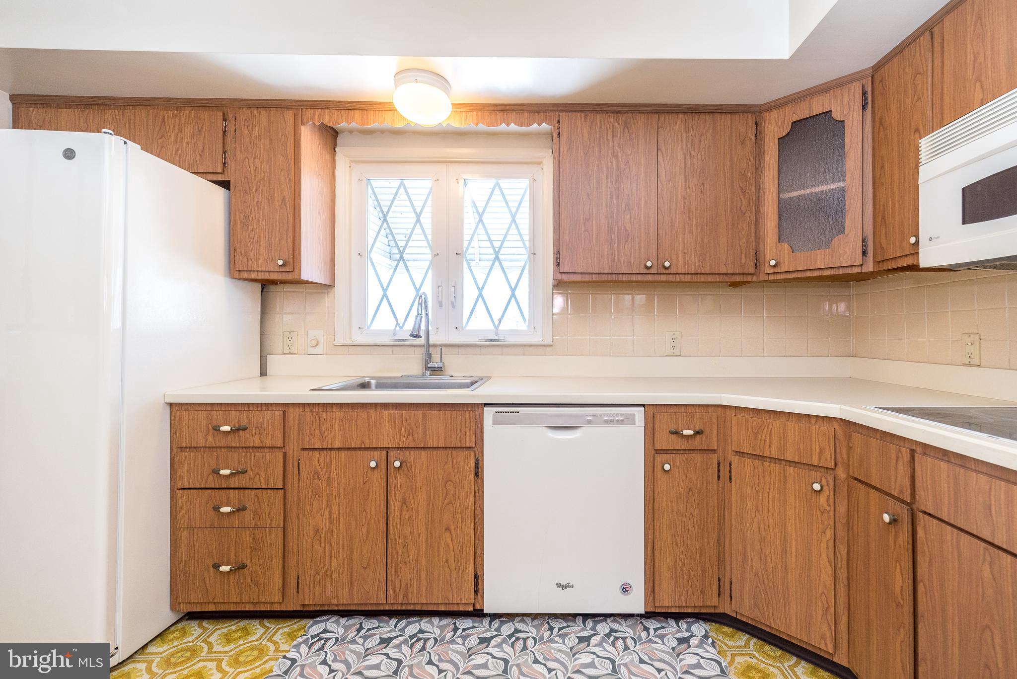 908 G AVENUE