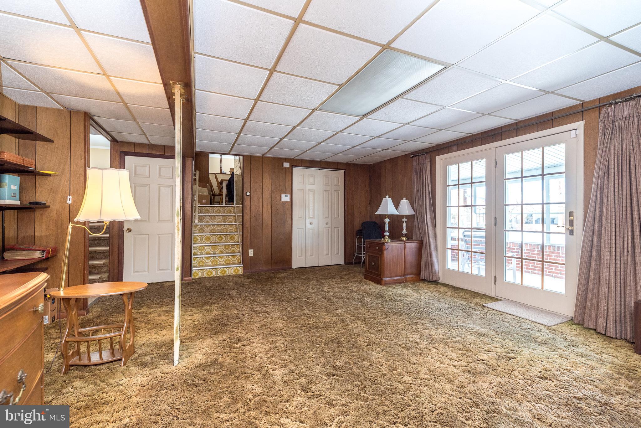 908 G AVENUE