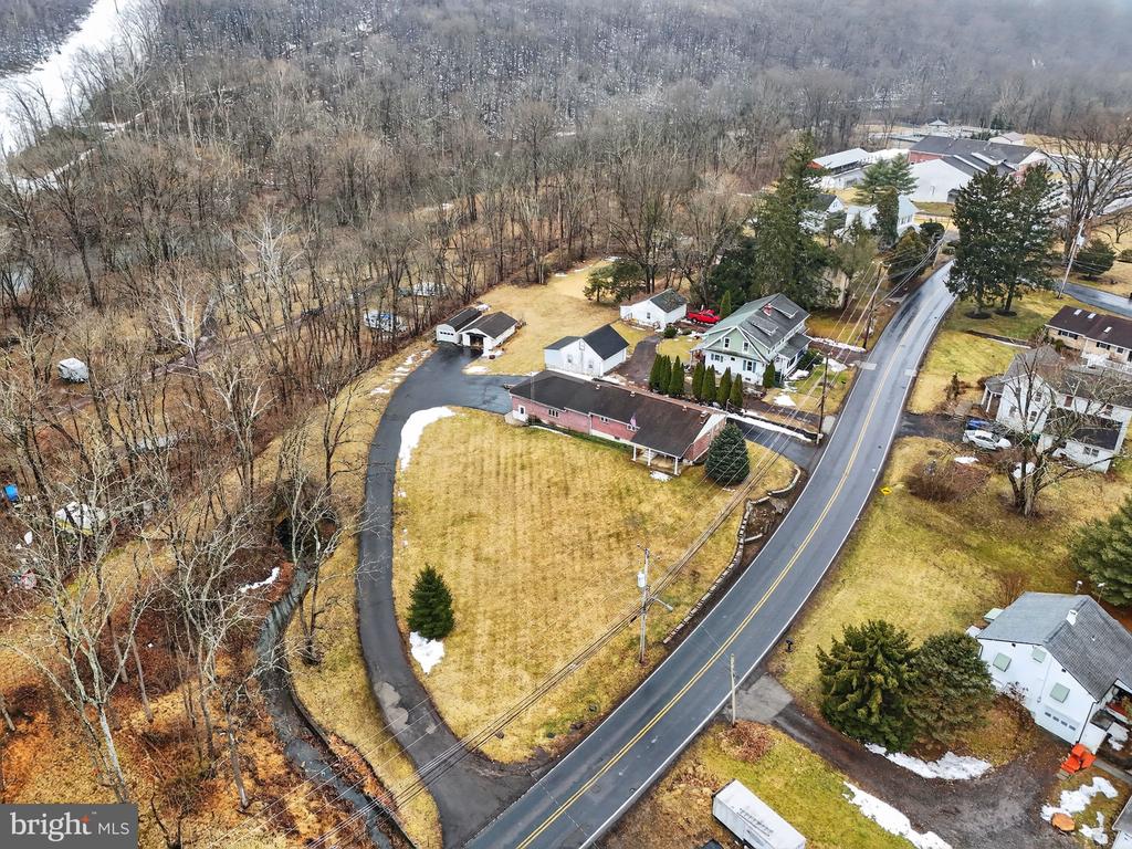 211 SPRING MOUNT ROAD