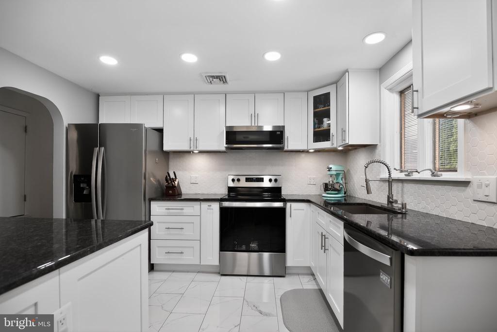 211 SPRING MOUNT ROAD