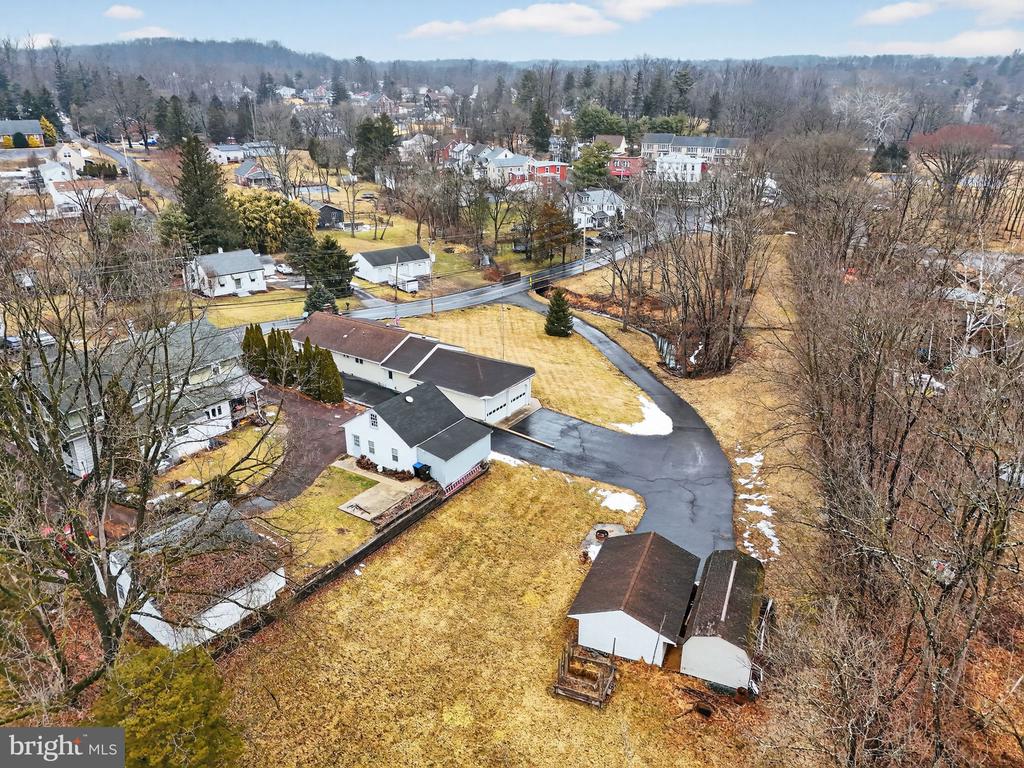 211 SPRING MOUNT ROAD