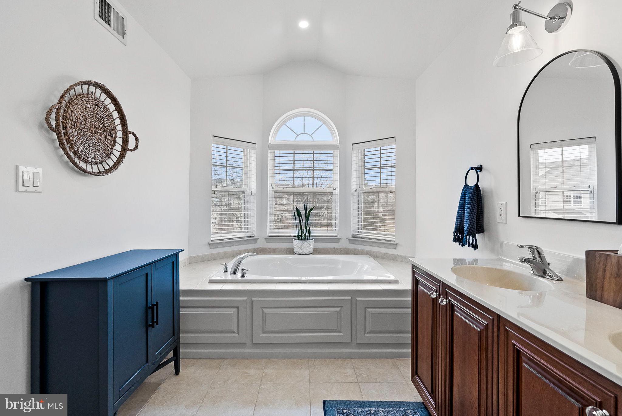 52 ARBOR CIRCLE