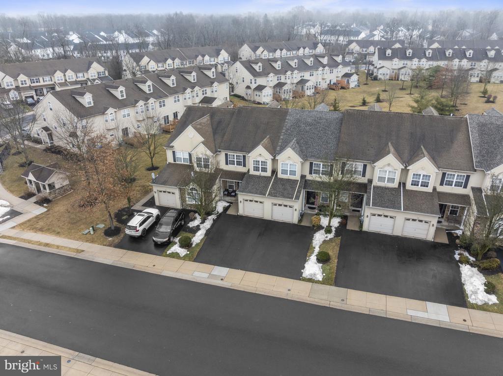 52 ARBOR CIRCLE