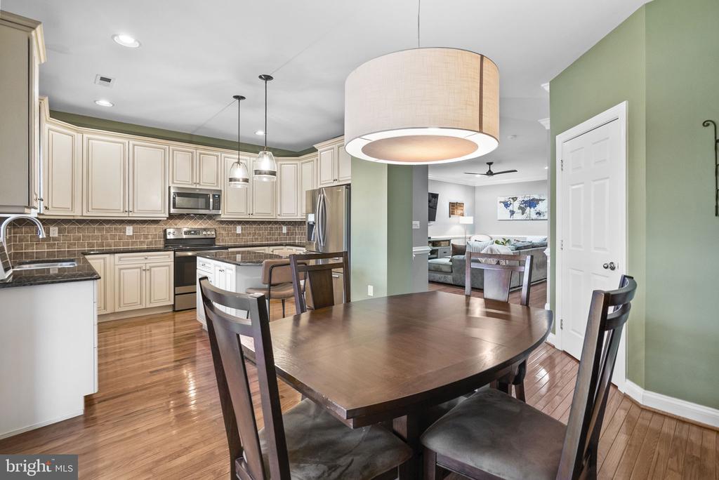 52 ARBOR CIRCLE