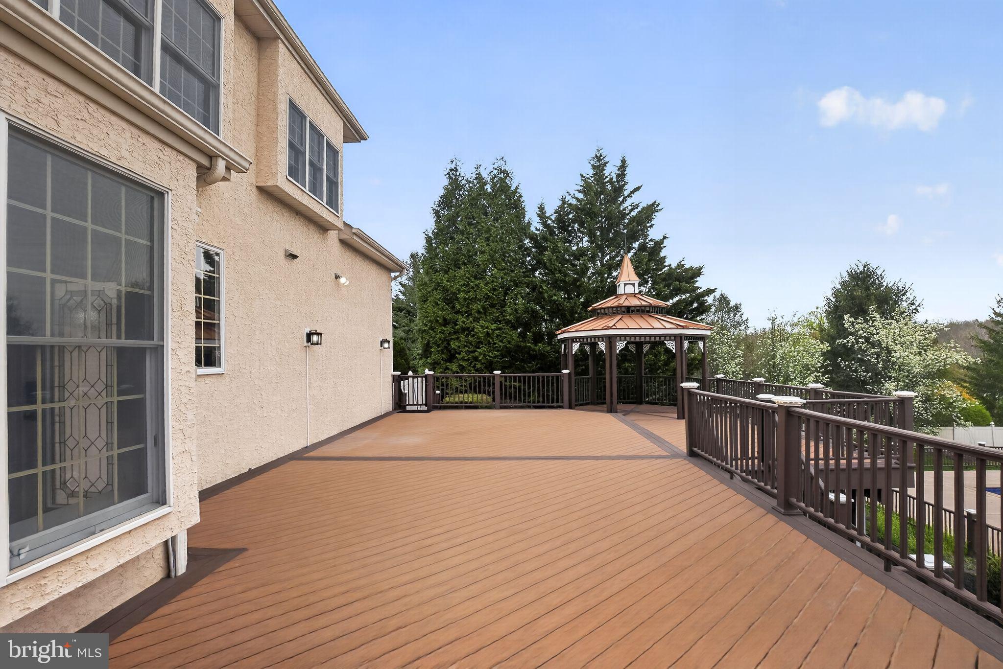 1368 WORTHINGTON COURT
