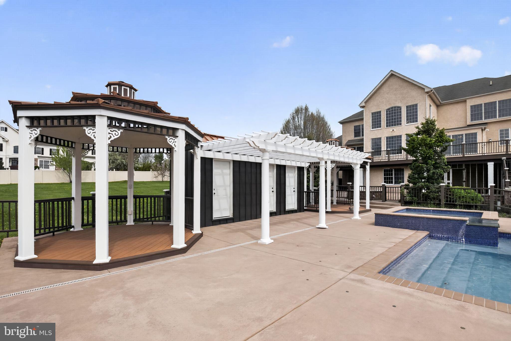 1368 WORTHINGTON COURT