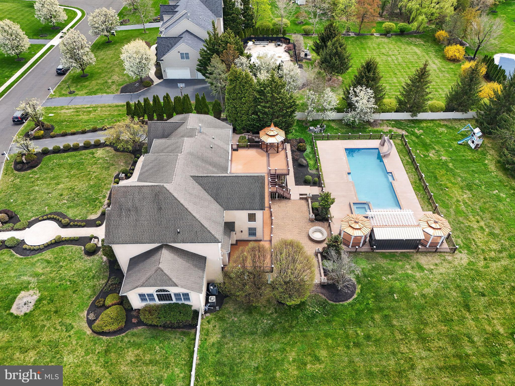 1368 WORTHINGTON COURT