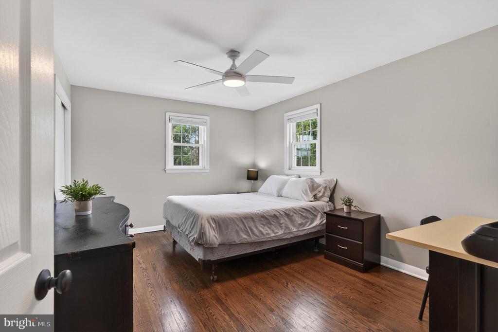 21 RED OAK ROAD