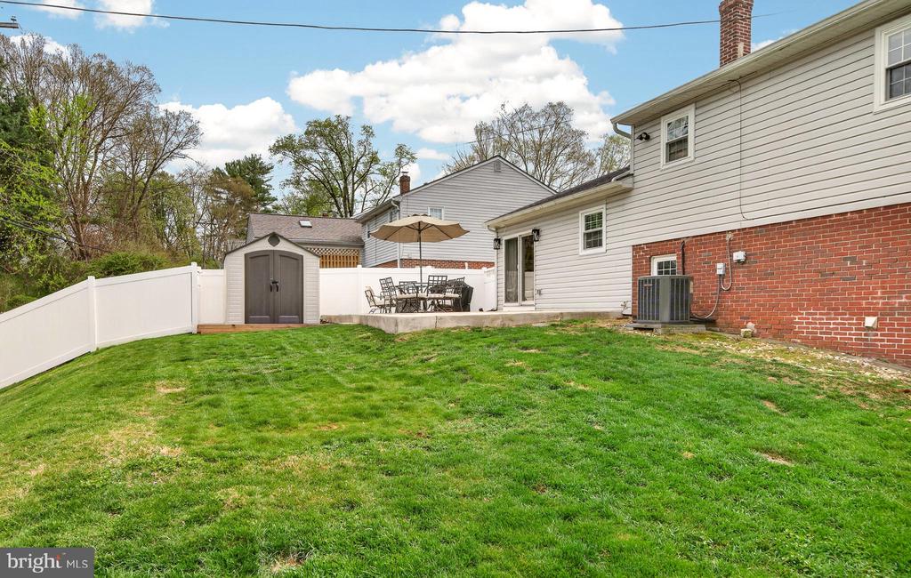 21 RED OAK ROAD