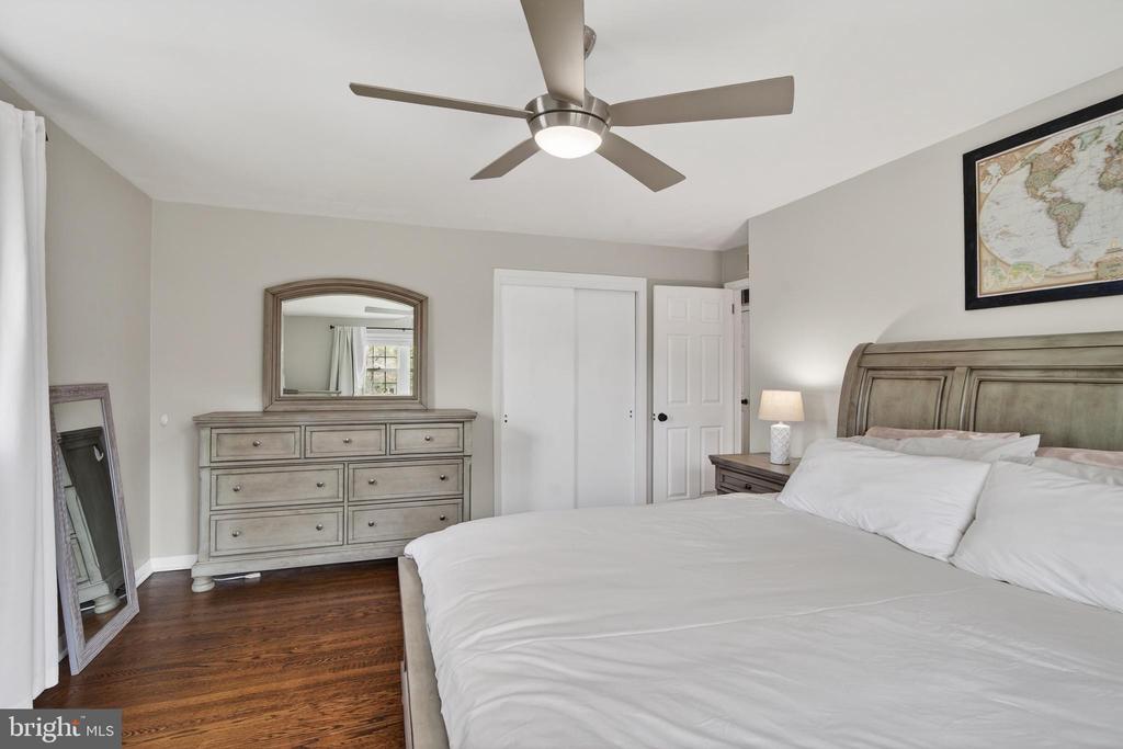 21 RED OAK ROAD