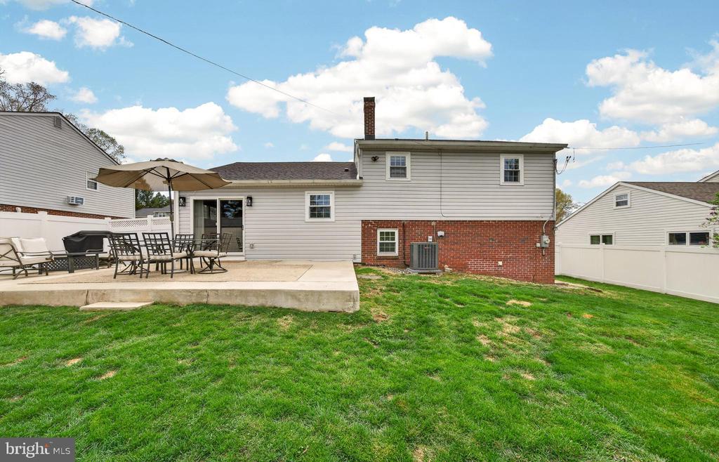 21 RED OAK ROAD