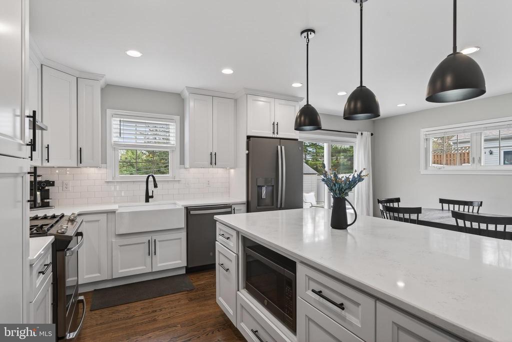 21 RED OAK ROAD