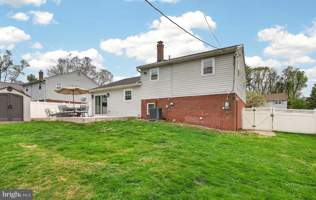 21 RED OAK ROAD