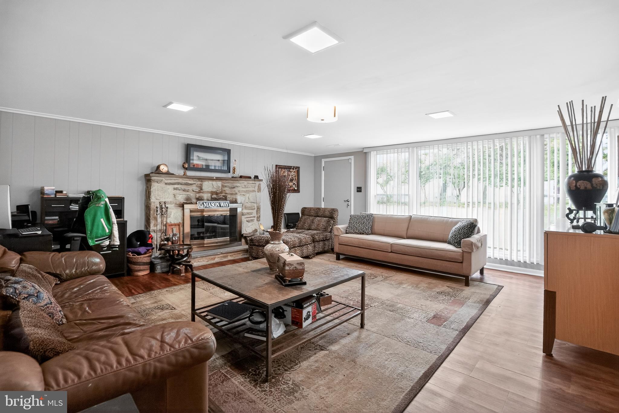 1005 QUILL LANE
