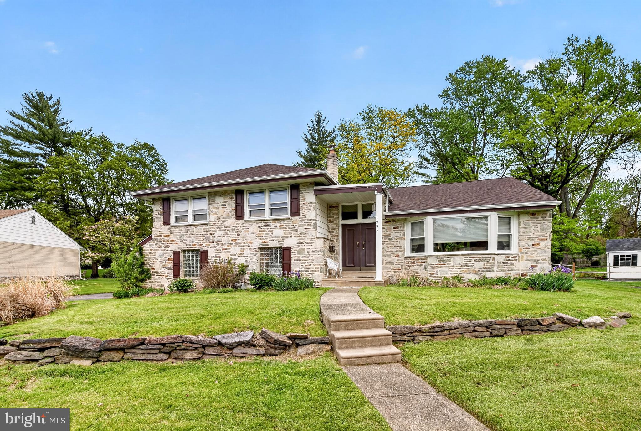 1005 QUILL LANE