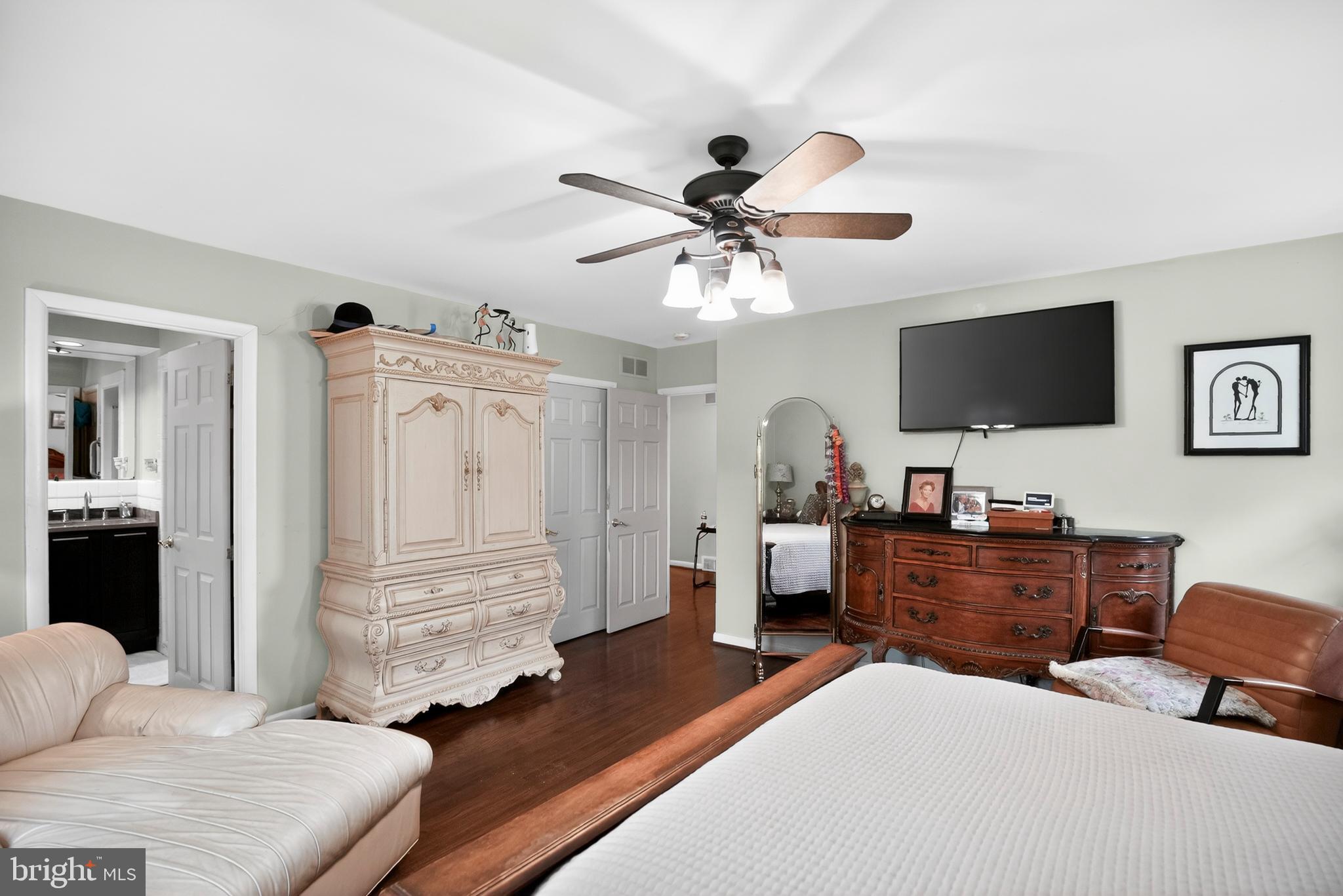 1005 QUILL LANE