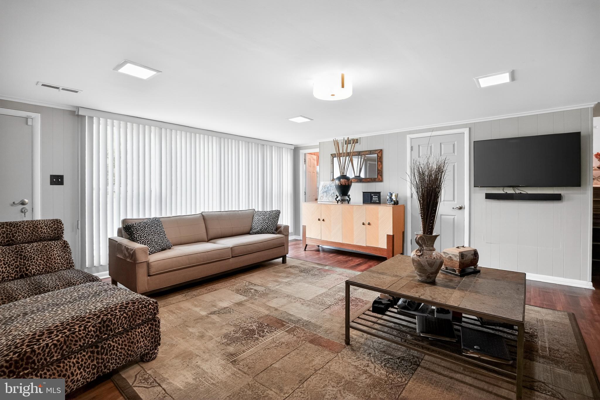 1005 QUILL LANE
