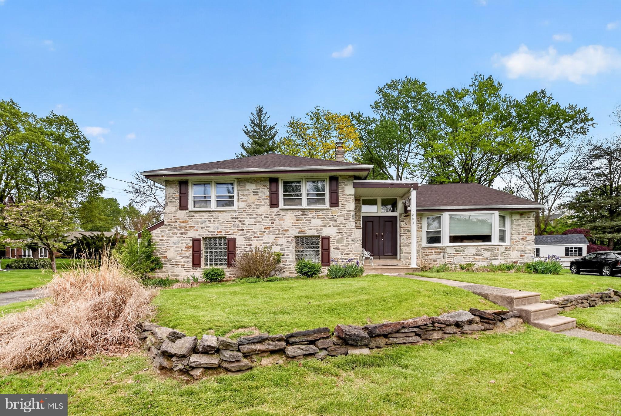 1005 QUILL LANE