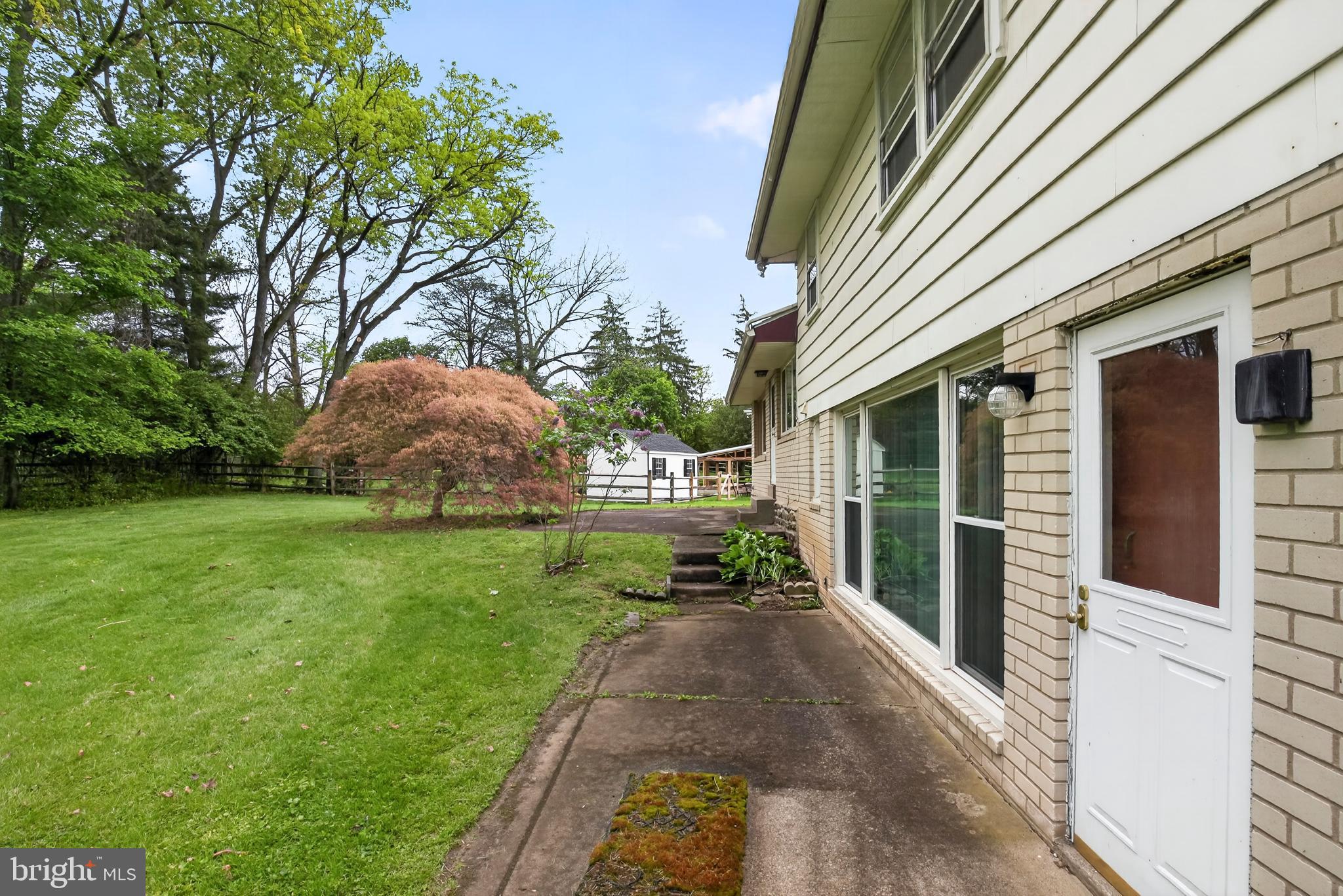 1005 QUILL LANE