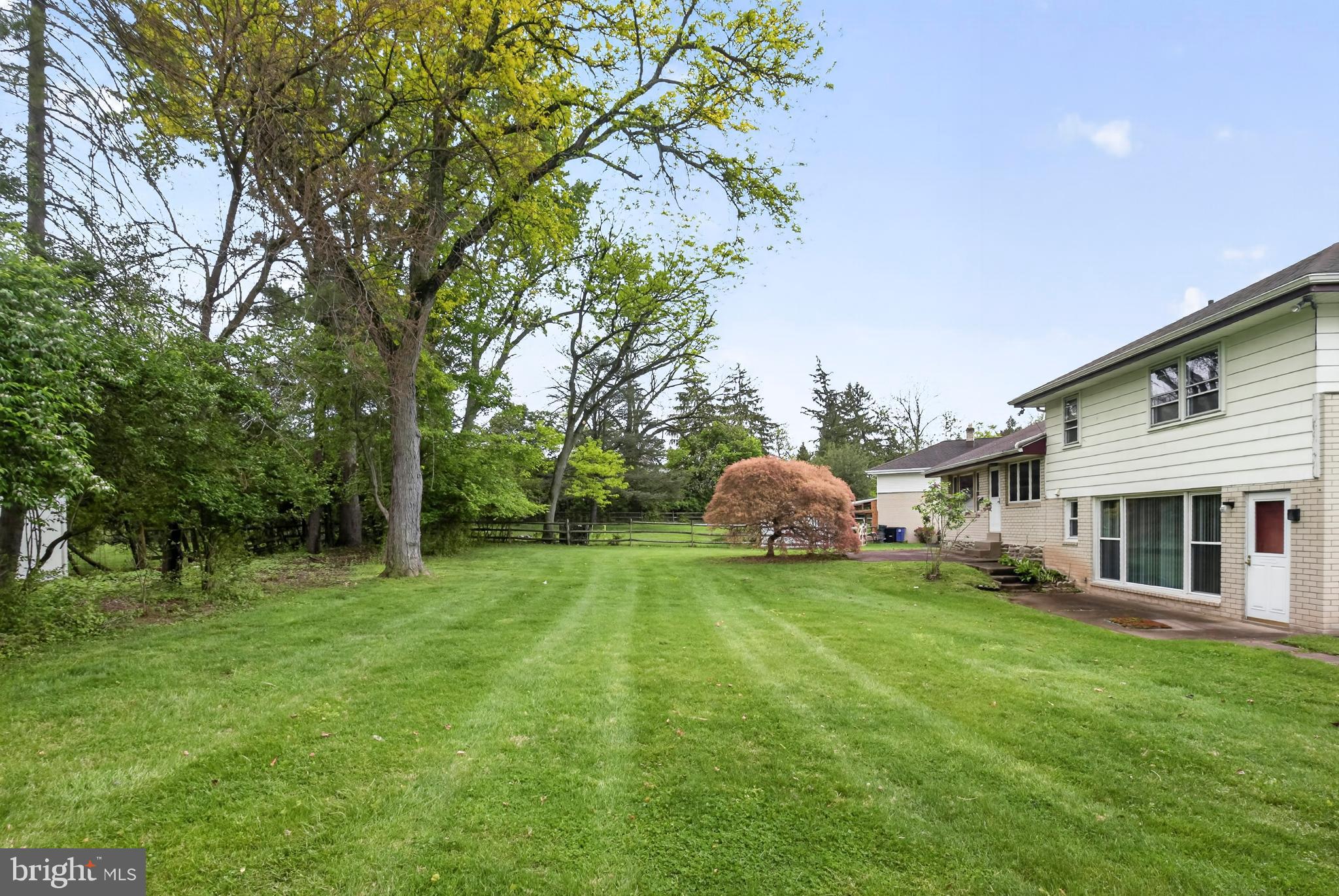 1005 QUILL LANE