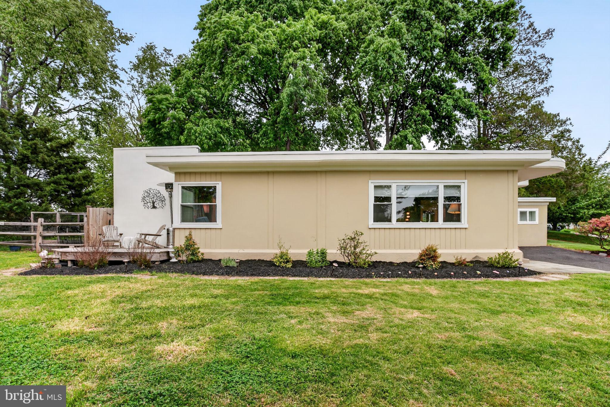 8309 MACARTHUR ROAD