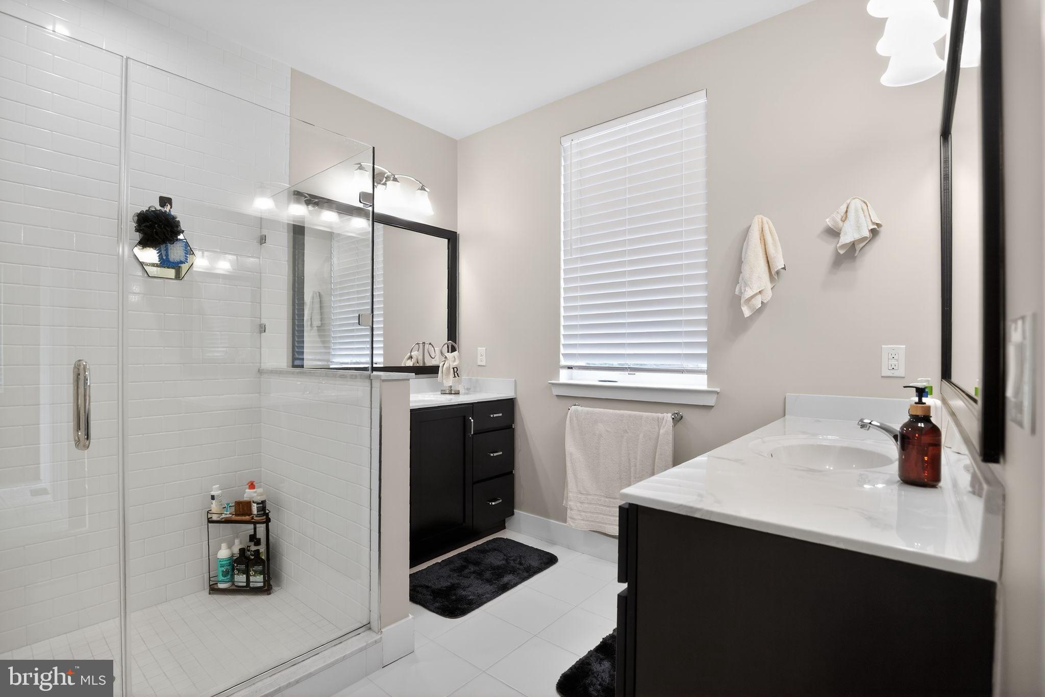 305 LAKEVIEW COURT BLDG 300
