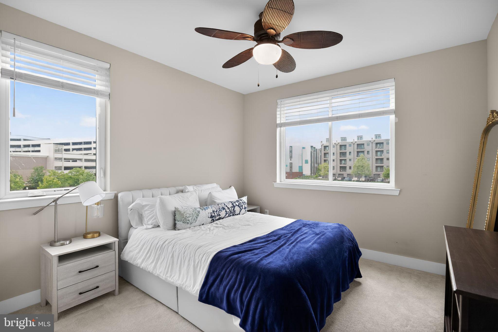 305 LAKEVIEW COURT BLDG 300